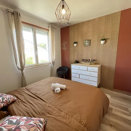 Entre Pins Et Oliviers - Maison A La Milesse - 6P Casa de Férias La Milesse