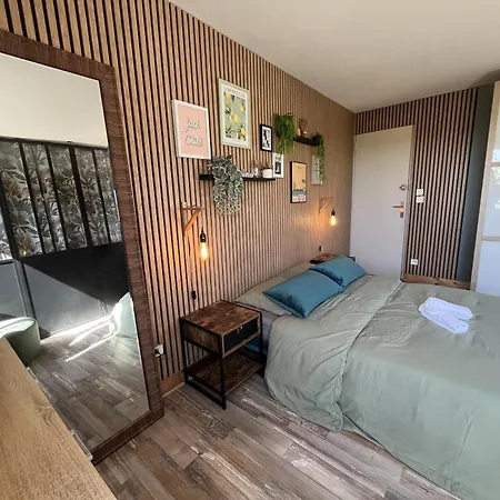 Entre Pins Et Oliviers - Maison A La Milesse - 6P *