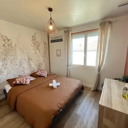 Entre Pins Et Oliviers - Maison A La Milesse - 6P Casa de Férias