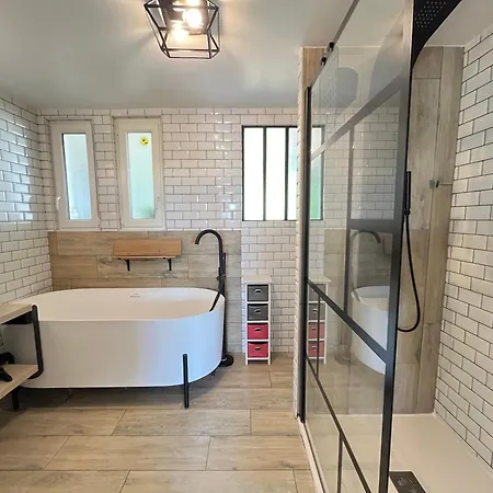 Casa de Férias Entre Pins Et Oliviers - Maison A La Milesse - 6P La Milesse